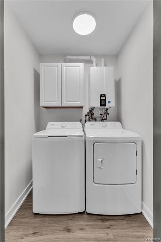 27380 Leroy Street, Taylor, MI 48180
