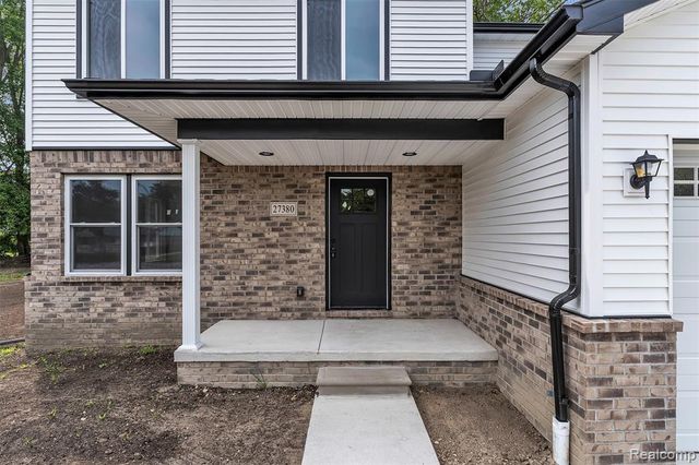 27380 Leroy Street, Taylor, MI 48180
