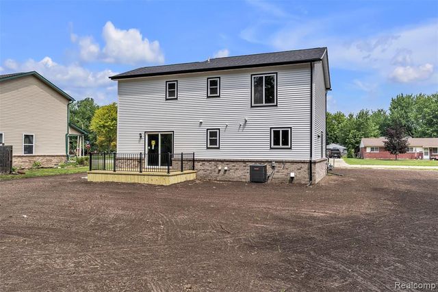 27380 Leroy Street, Taylor, MI 48180