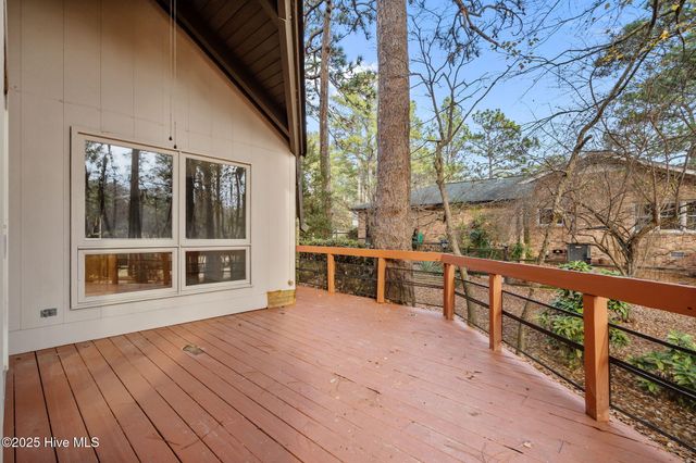 715 Saint Andrews Drive, Pinehurst, NC 28374