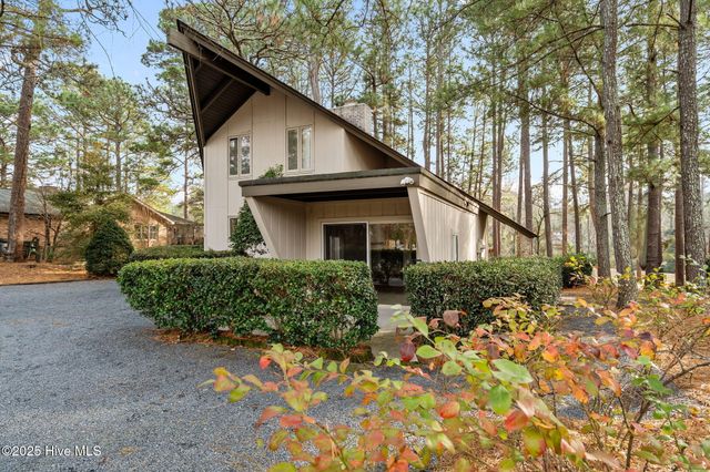 715 Saint Andrews Drive, Pinehurst, NC 28374