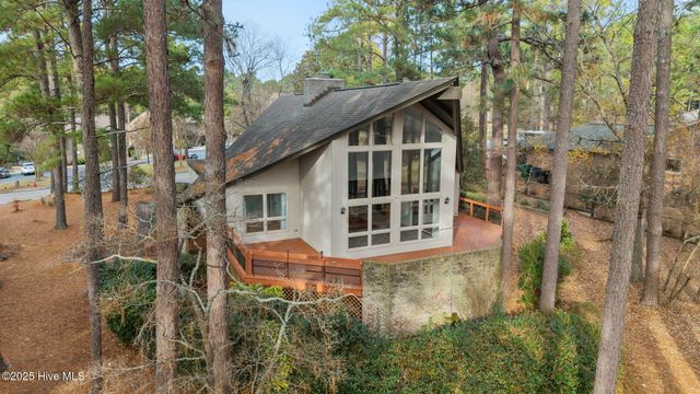 715 Saint Andrews Drive, Pinehurst, NC 28374