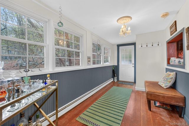 115 Tanglewylde Road, Lake Peekskill, NY 10537