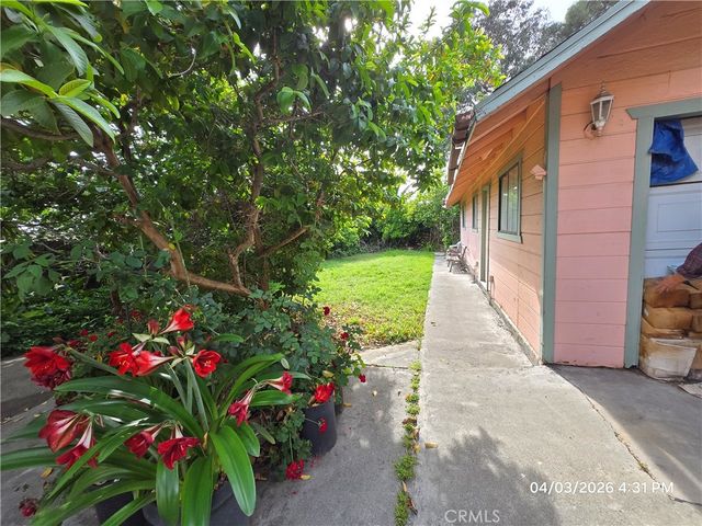 871 S Los Robles Avenue, Pasadena, CA 91106