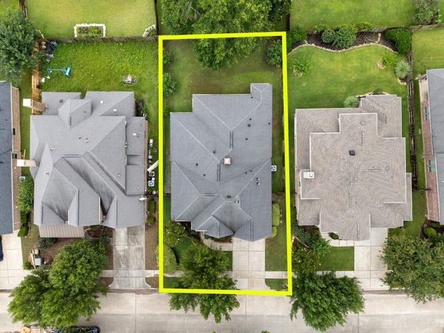 8126 Spreadwing Street, Conroe, TX 77385