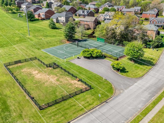 805 Wickshire Dr, Brentwood, TN 37027
