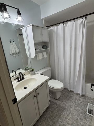 932 Saffron Lane, Miami Twp, OH 45150