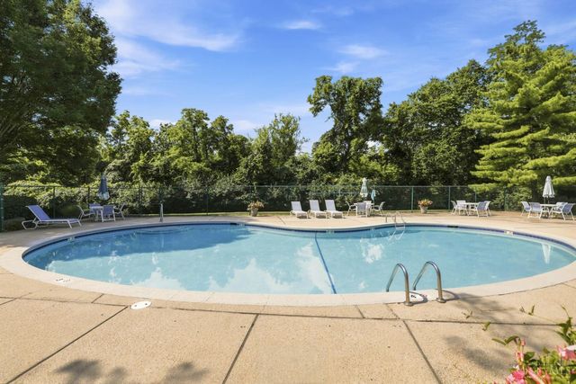 932 Saffron Lane, Miami Twp, OH 45150