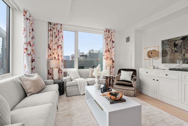 380 Harrison Ave 1118, Boston, MA 02118