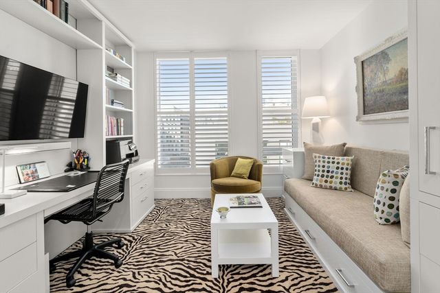 380 Harrison Ave 1118, Boston, MA 02118