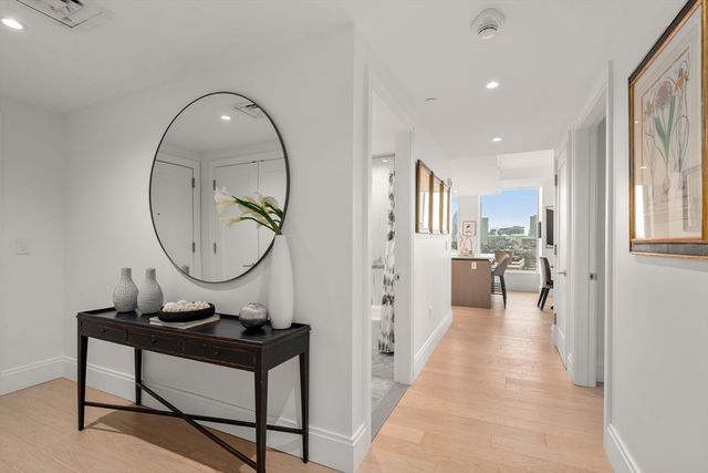 380 Harrison Ave 1118, Boston, MA 02118