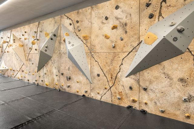 380 Harrison Ave 1118, Boston, MA 02118