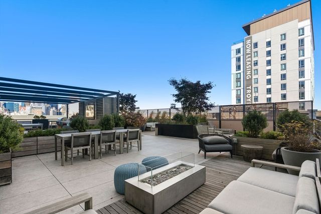 380 Harrison Ave 1118, Boston, MA 02118