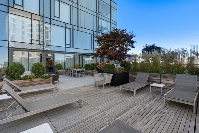 380 Harrison Ave 1118, Boston, MA 02118