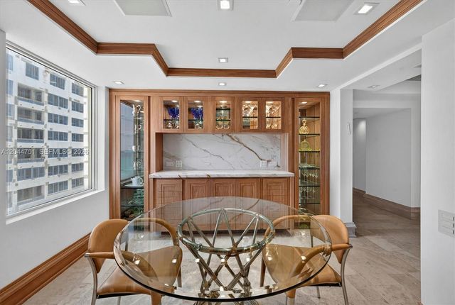 5025 Collins Ave 1103-1104-1105, Miami Beach, FL 33140