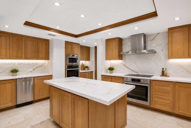 5025 Collins Ave 1103-1104-1105, Miami Beach, FL 33140