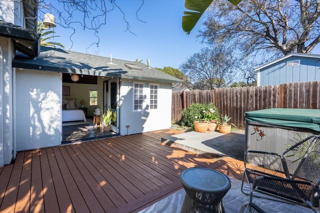 980 30th Avenue, Santa Cruz, CA 95062