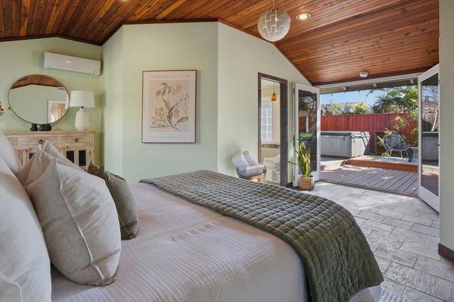 980 30th Avenue, Santa Cruz, CA 95062