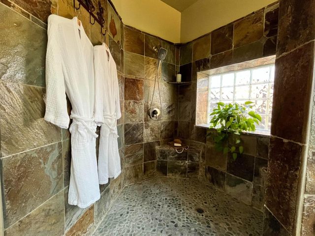 980 30th Avenue, Santa Cruz, CA 95062