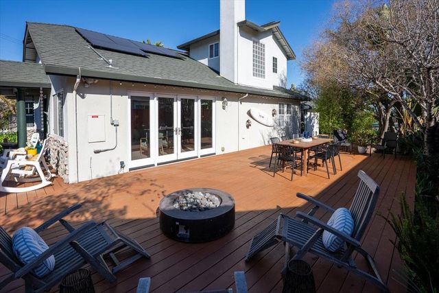 980 30th Avenue, Santa Cruz, CA 95062