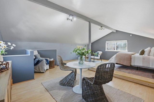 980 30th Avenue, Santa Cruz, CA 95062