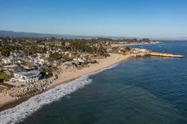 980 30th Avenue, Santa Cruz, CA 95062