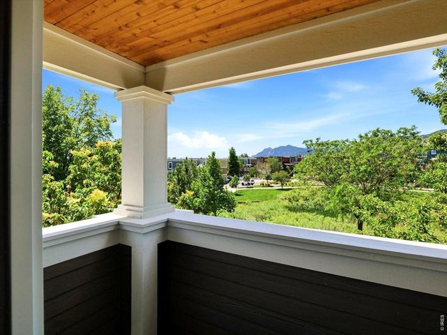 877 S Terrace Cir, Boulder, CO 80304