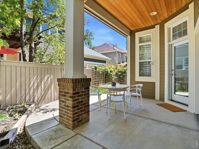 877 S Terrace Cir, Boulder, CO 80304