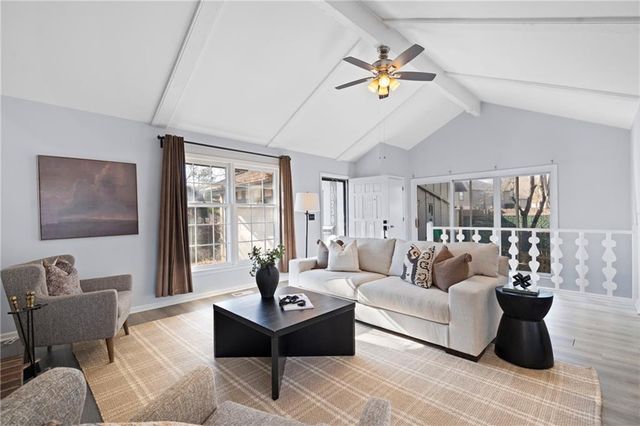 10236 Edelweiss Circle, Shawnee, KS 66203