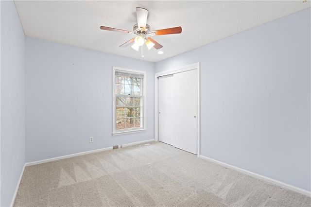 10236 Edelweiss Circle, Shawnee, KS 66203