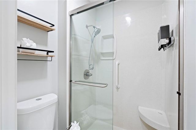 10236 Edelweiss Circle, Shawnee, KS 66203