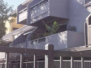 5 Embarcadero 213, Oakland, CA 94607