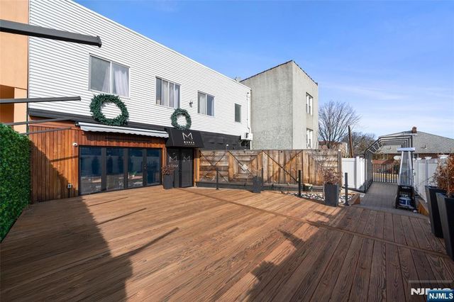 526 Anderson Avenue, Cliffside Park, NJ 07010
