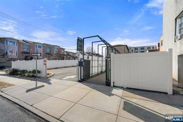 526 Anderson Avenue, Cliffside Park, NJ 07010