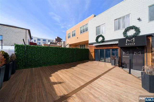 526 Anderson Avenue, Cliffside Park, NJ 07010