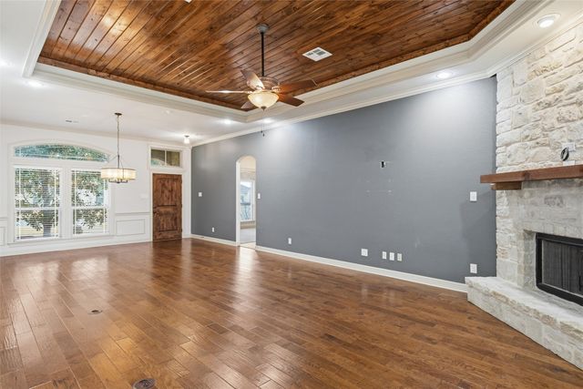 152 Ellis Farm Road, Hewitt, TX 76643