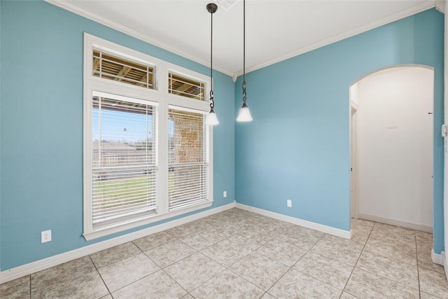 152 Ellis Farm Road, Hewitt, TX 76643