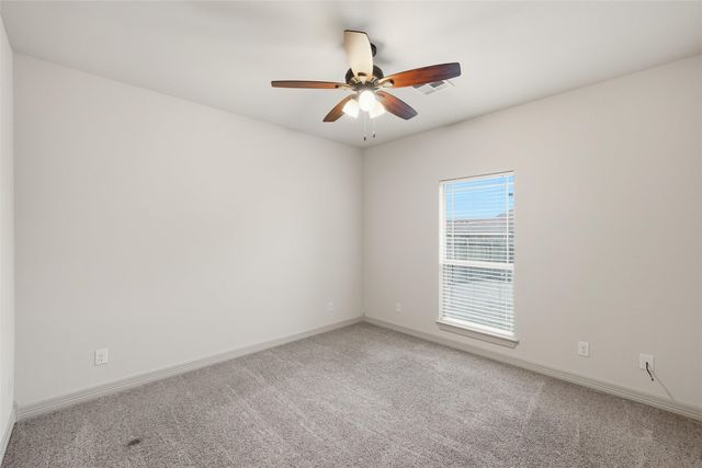 152 Ellis Farm Road, Hewitt, TX 76643