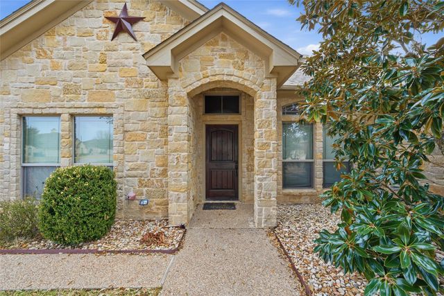 152 Ellis Farm Road, Hewitt, TX 76643