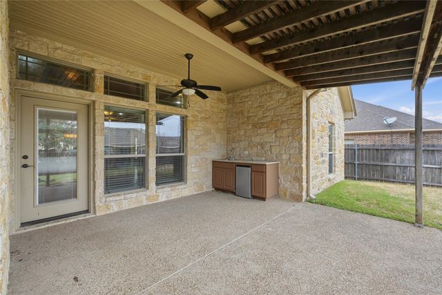 152 Ellis Farm Road, Hewitt, TX 76643