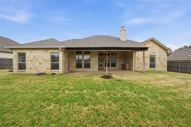 152 Ellis Farm Road, Hewitt, TX 76643