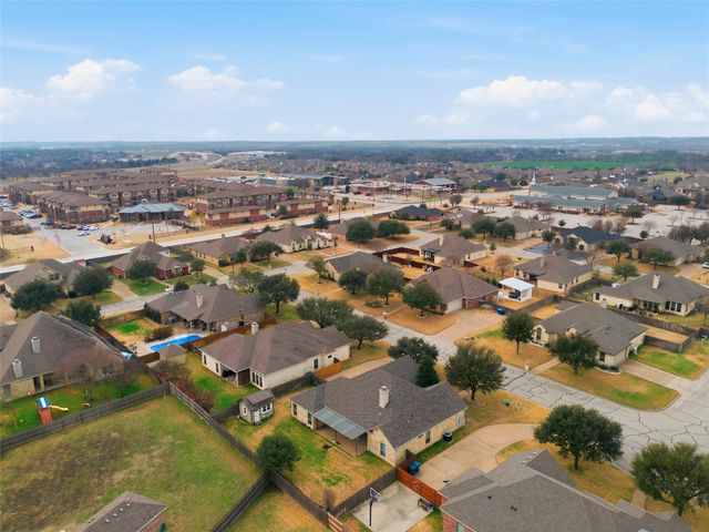 152 Ellis Farm Road, Hewitt, TX 76643