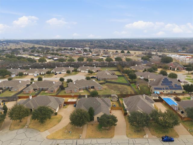 152 Ellis Farm Road, Hewitt, TX 76643