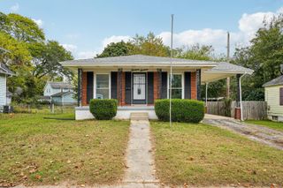 1316 Cedarview Drive W, Springfield, OH 45503