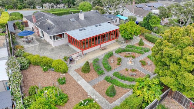 15460 Oak Hills Drive, Salinas, CA 93907