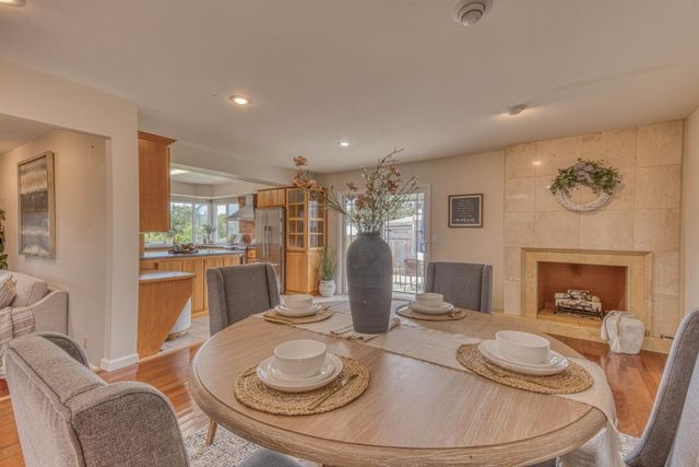 15460 Oak Hills Drive, Salinas, CA 93907