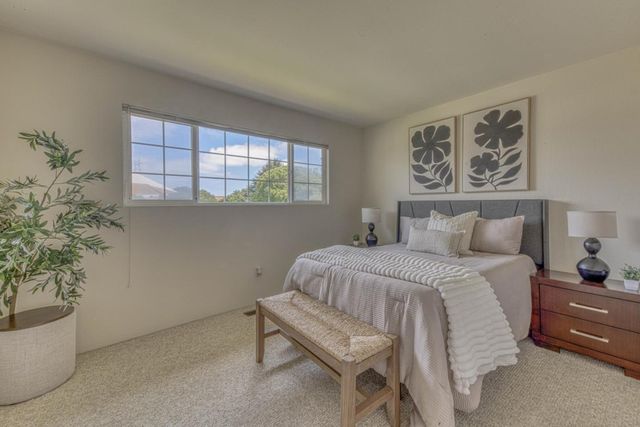 15460 Oak Hills Drive, Salinas, CA 93907