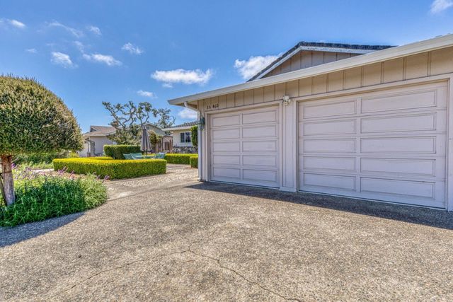 15460 Oak Hills Drive, Salinas, CA 93907