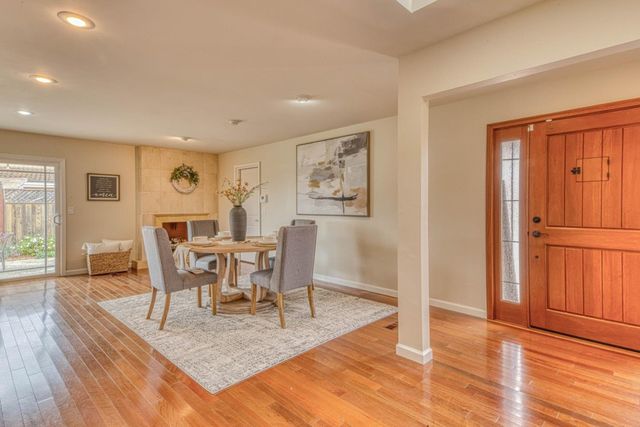15460 Oak Hills Drive, Salinas, CA 93907
