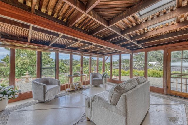 15460 Oak Hills Drive, Salinas, CA 93907